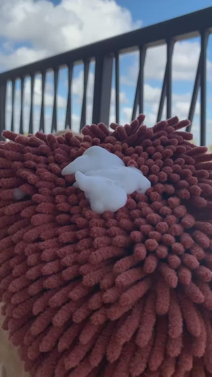 THE MAGIC MITT Dual-Sided Microfiber Grooming Mitt for Dogs &amp; Cats — Use with Waterless Shampoo